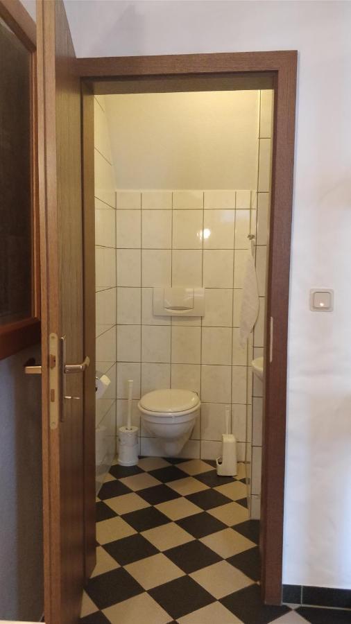 Altes Winzerhaus - Ferienhaus Burgen  Bagian luar foto